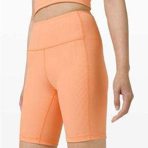 Lululemon contour short size 4